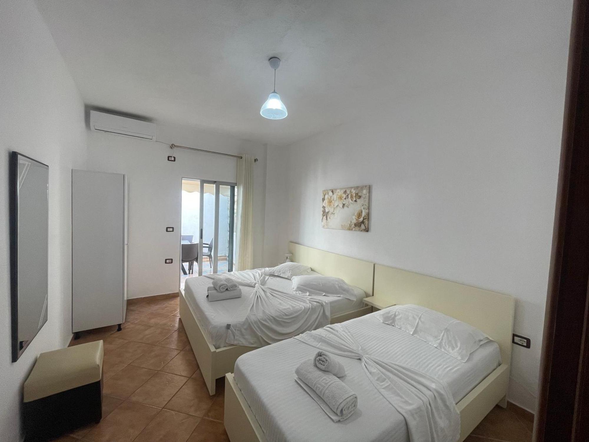 Villa Rrodhaj Sarandë Esterno foto